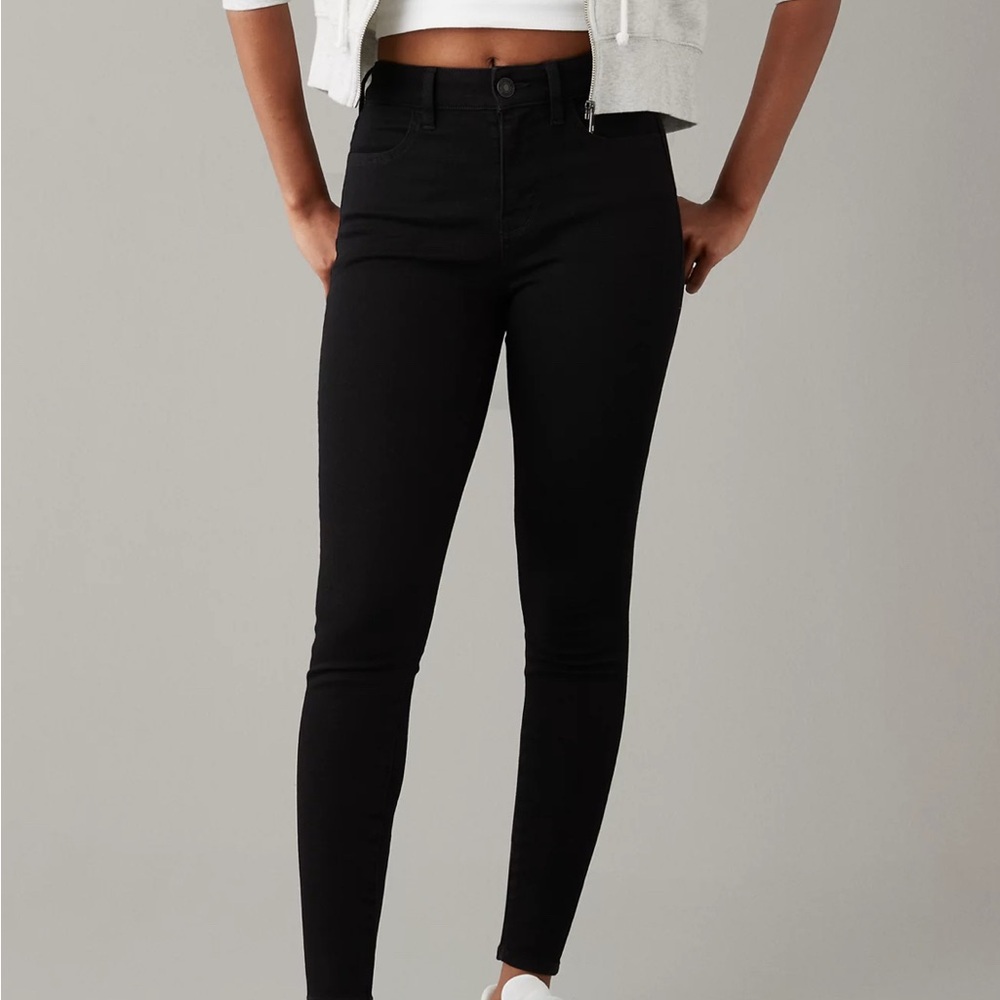 American Eagle Outfitters Black Jeggings with Sleek Fit